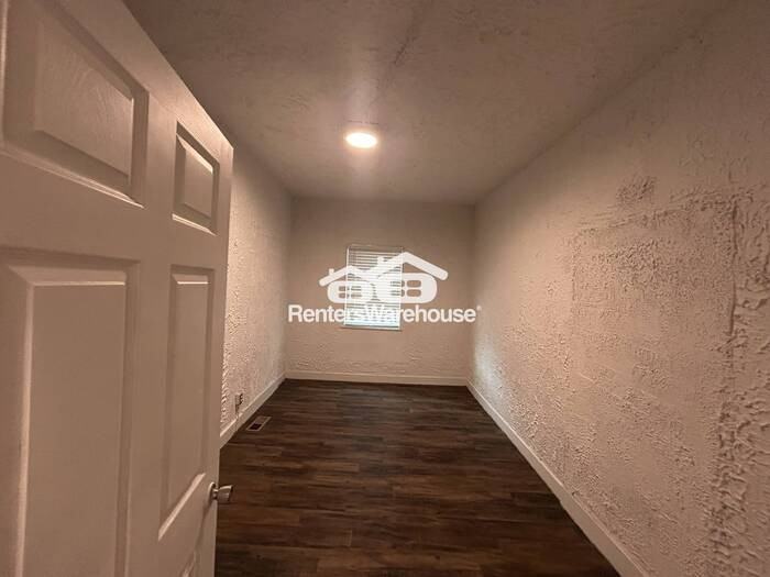 408 5th St - Photo 7 of 19