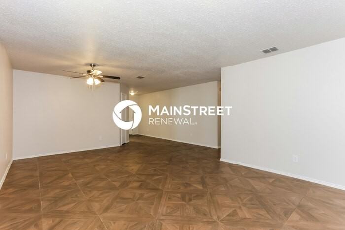 2109 Doecrest Dr - Photo 2 of 18