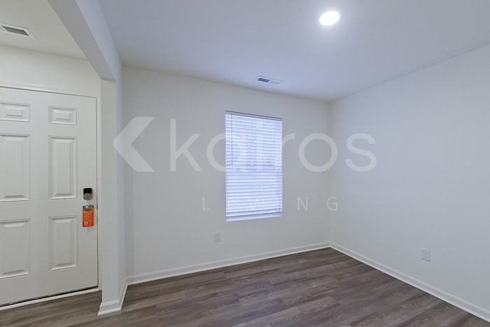 12 Marbury Dr - Photo 7 of 25