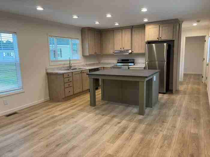 Maple Dr - Photo 3 of 11