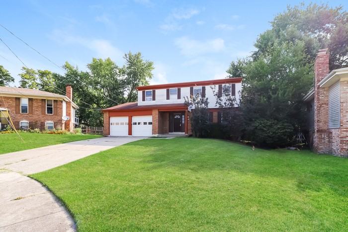 9932 Greenriver Dr - Photo 5 of 15