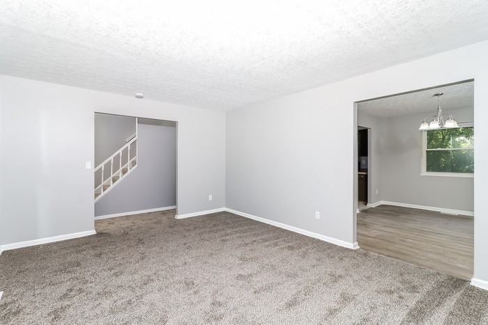 9932 Greenriver Dr - Photo 7 of 15