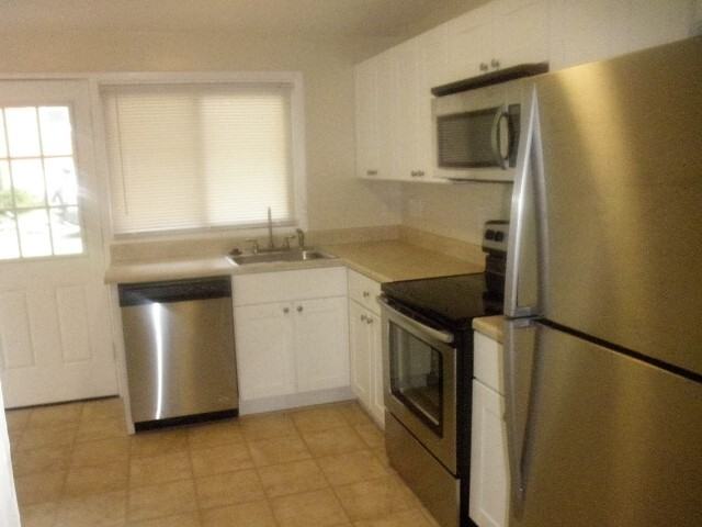 1206 Brixton Rd - Photo 6 of 17