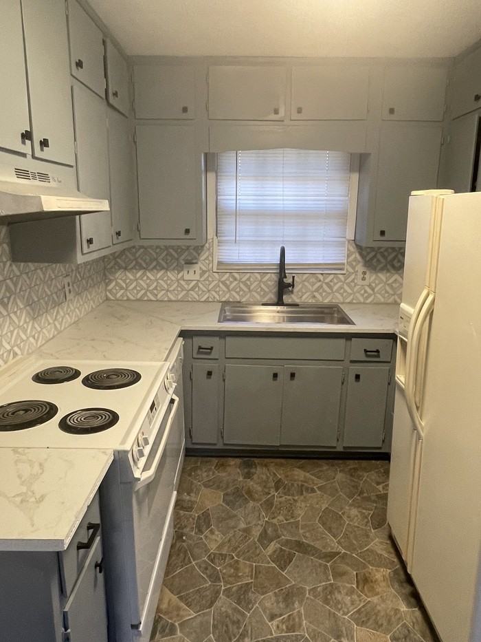 2902 Knollview Dr - Photo 4 of 4