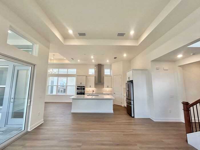 10052 Peebles St - Photo 6 of 20