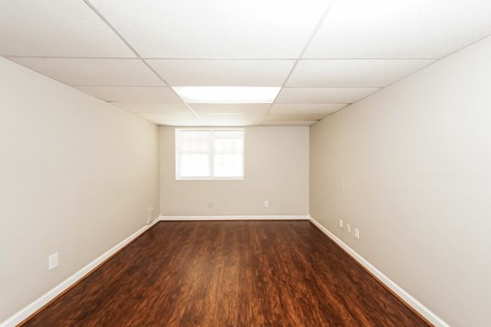 694 S Hillcrest Rd - Photo 5 of 12