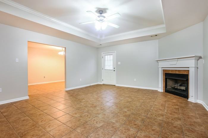 7221 Fulton St - Photo 2 of 9