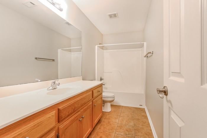 7221 Fulton St - Photo 6 of 9