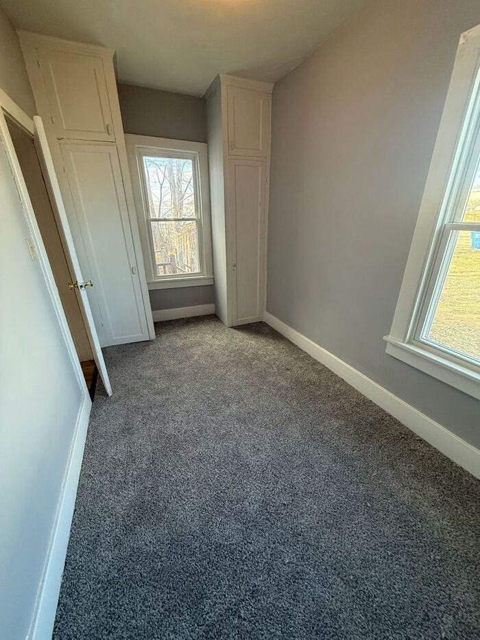 417 37th St - Photo 6 of 11