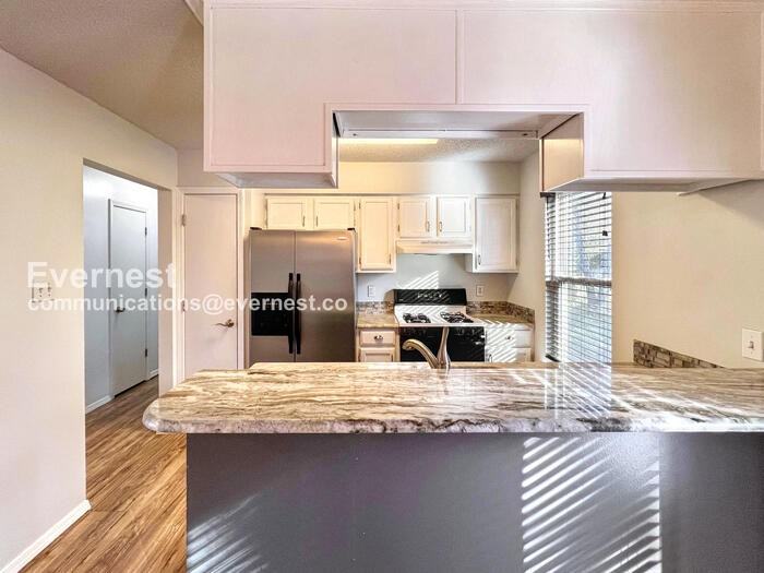 1709 Gamble Rd - Photo 3 of 21