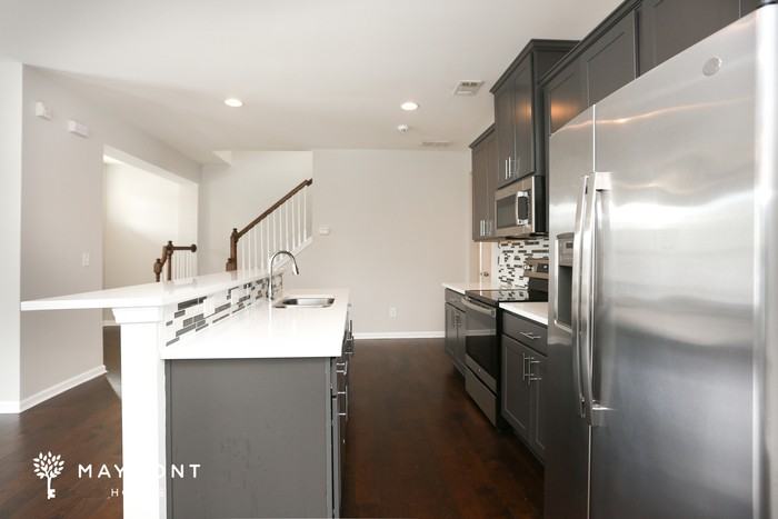 836 Regal Ln Sw - Photo 6 of 13