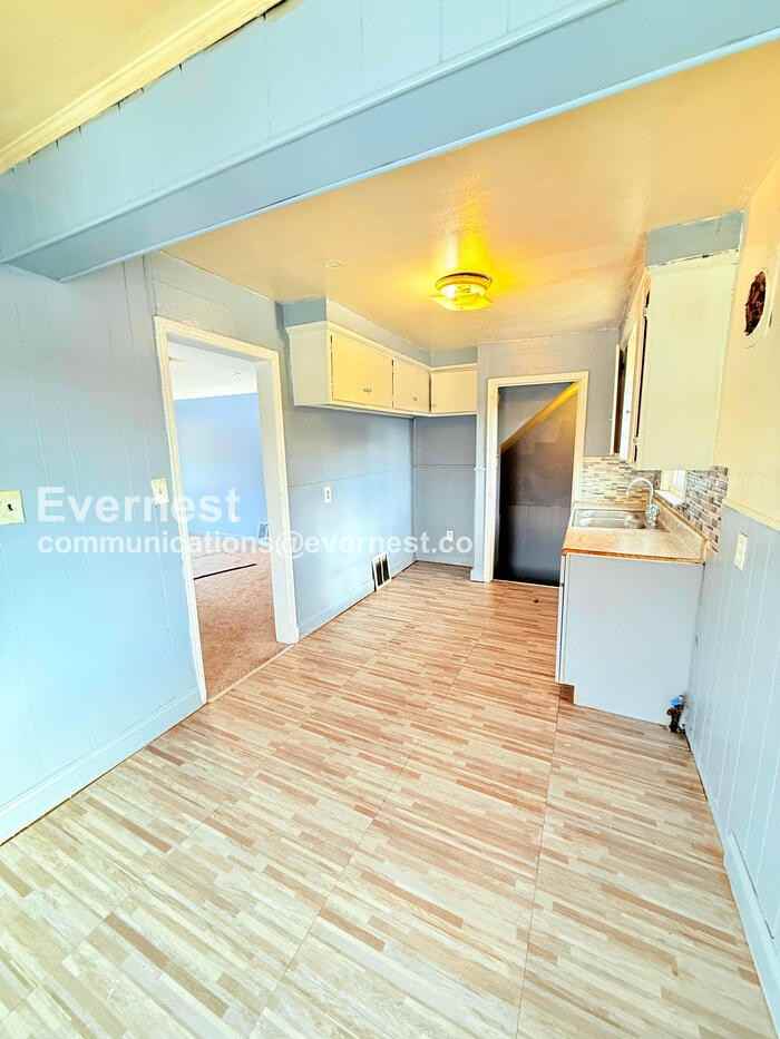 18640 Sherwood St - Photo 3 of 27