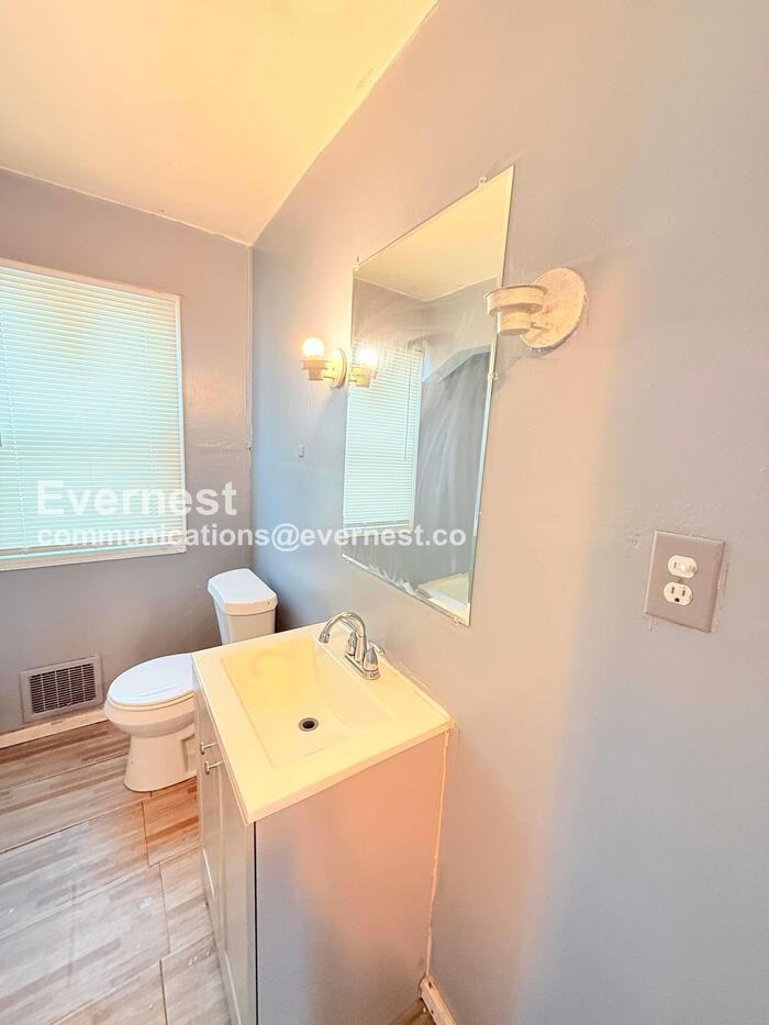 18640 Sherwood St - Photo 7 of 27