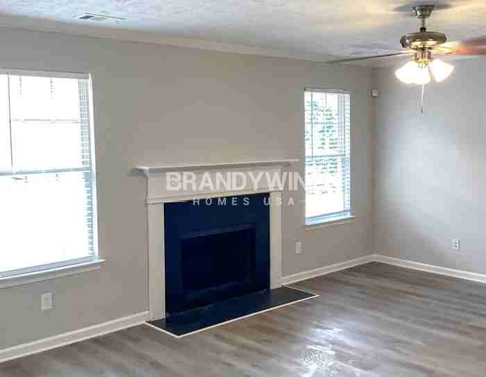 2025 Newton Estates Dr - Photo 6 of 33