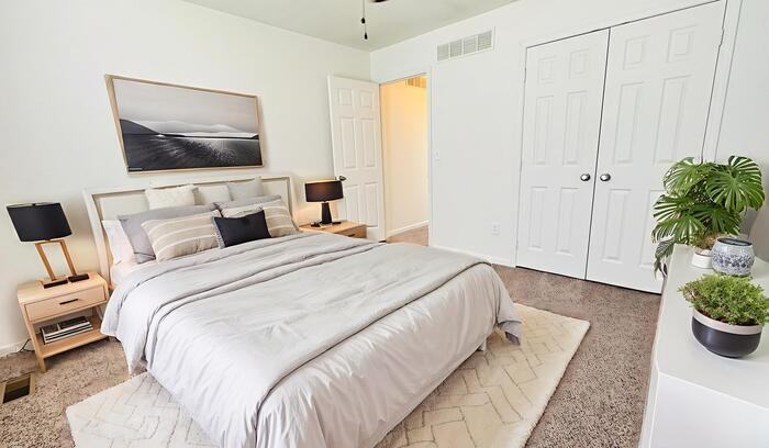 5903 Ne 42nd St - Photo 6 of 24