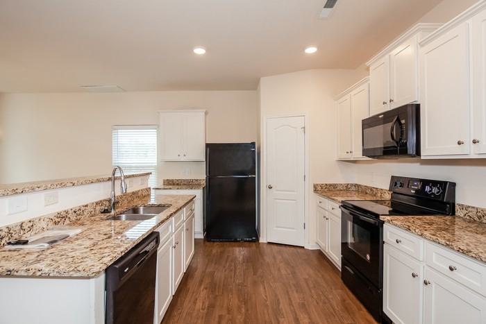 2804 Yurman Rd - Photo 6 of 13