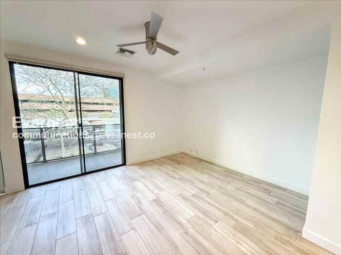 1717 N 1st Ave #222 - Photo 5 of 19