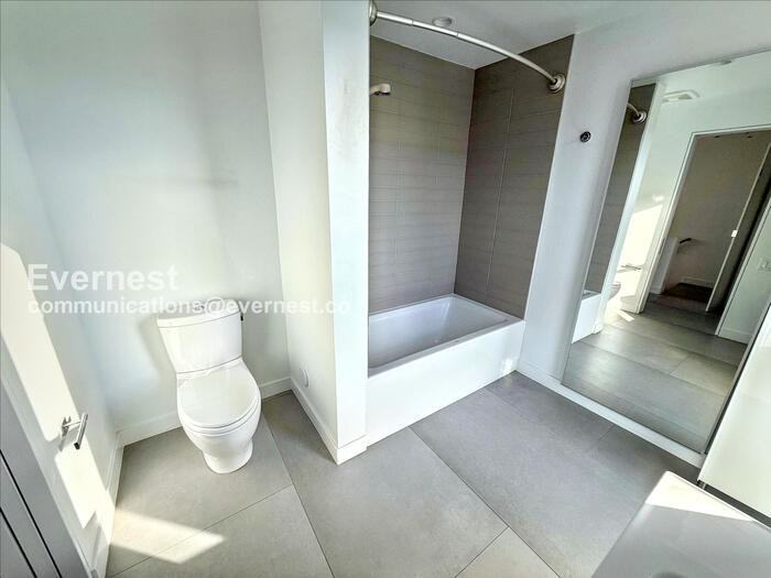 1717 N 1st Ave #222 - Photo 7 of 19