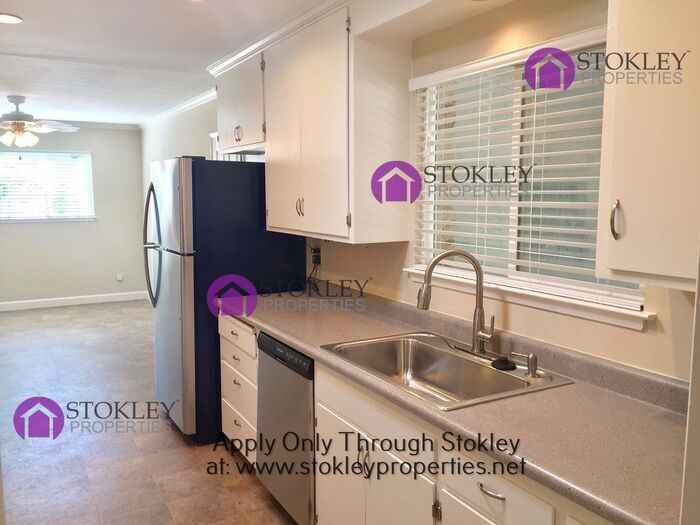 229 Twinview Dr - Photo 4 of 15