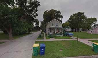 featured image of 411 8th St #411