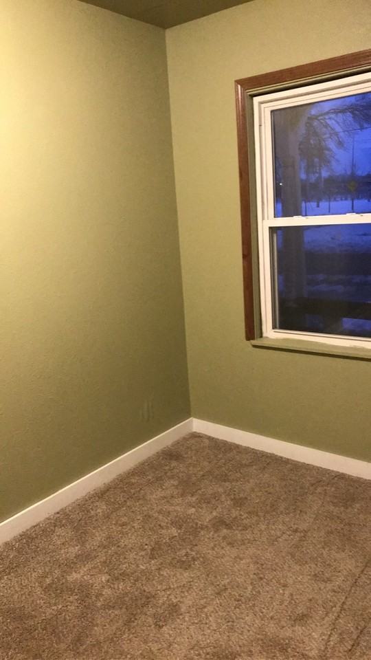 411 8th St #411 - Photo 6 of 19