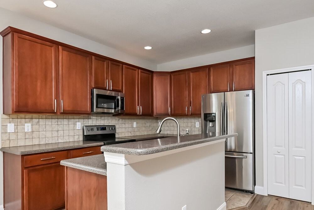 568 Vista Ridge Dr - Photo 6 of 16