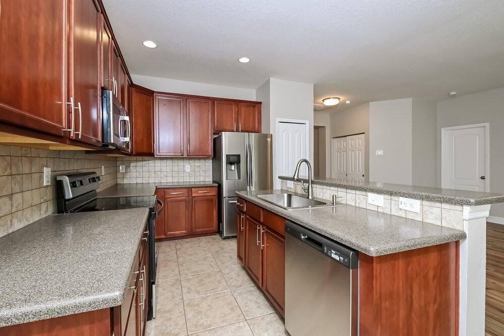 568 Vista Ridge Dr - Photo 7 of 16