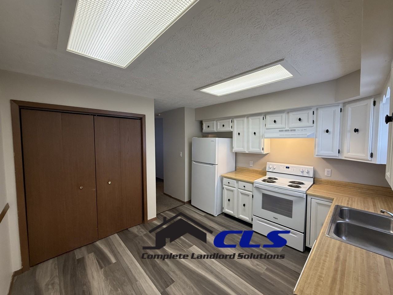 4264 S Kian St - Photo 3 of 14