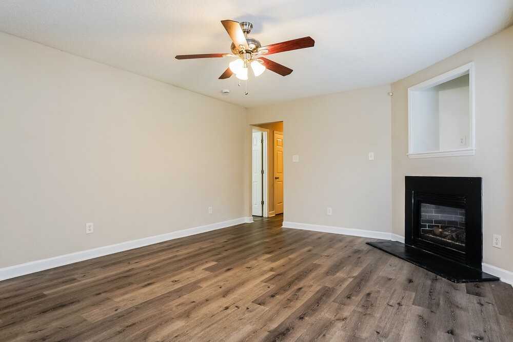 5640 Tealbrook Dr - Photo 4 of 16