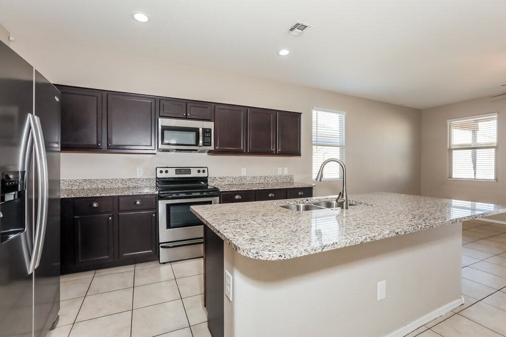 5032 E Black Opal Ln - Photo 7 of 16
