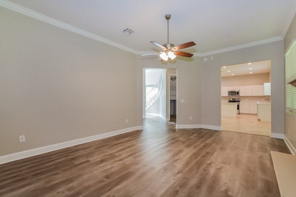 958 Belle Oak Dr - Photo 6 of 17