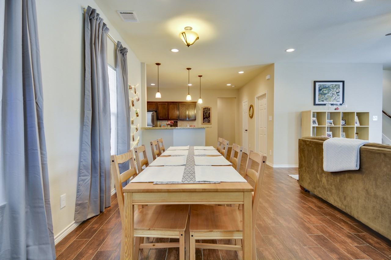 601 Highlands St #1 - Photo 6 of 27