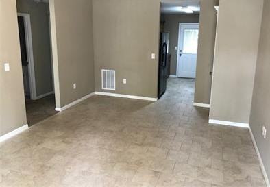 600 W Gay St Apt A #1 - Photo 2 of 10