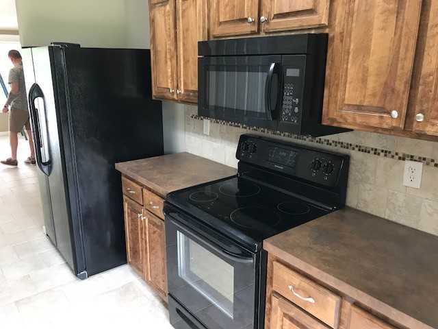 600 W Gay St Apt A #1 - Photo 4 of 10