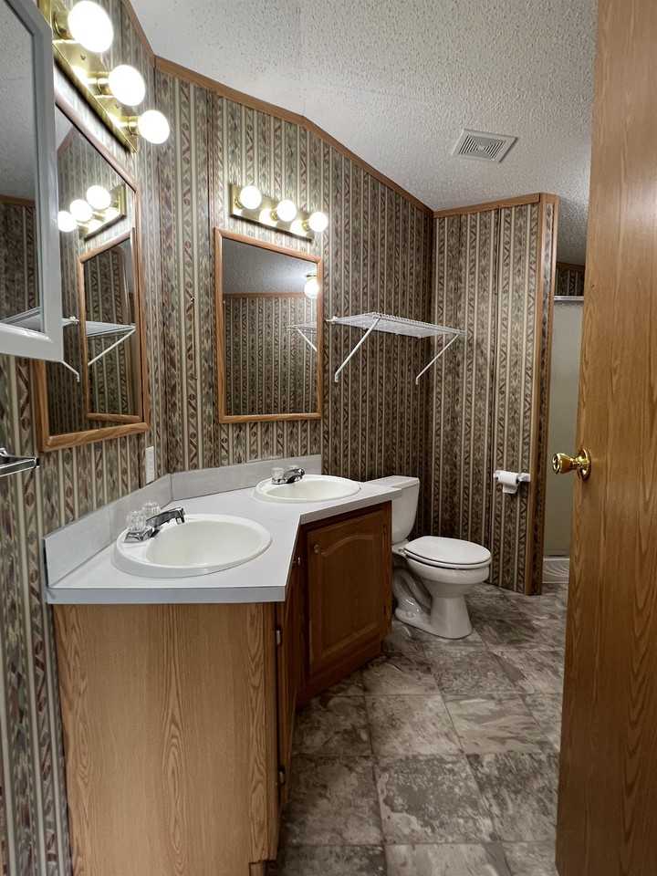 523 NE State Rt 13 - 6 #6 - Photo 5 of 21