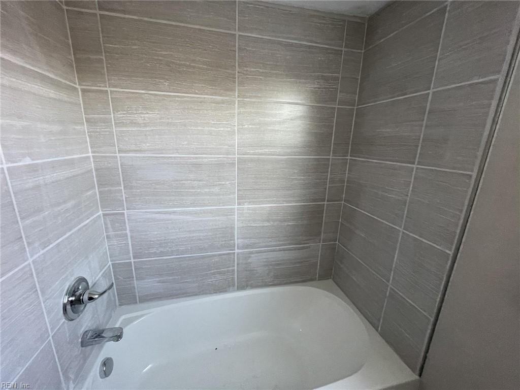 984 Wolcott Ave #1 - Photo 6 of 19