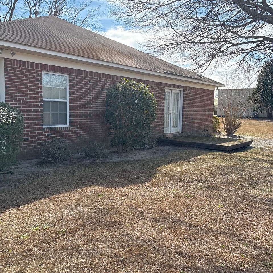 720B Shaw Rd #1 - Photo 2 of 2