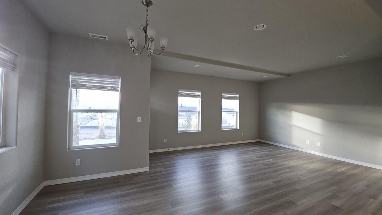 7774 Tuttle Vw - Photo 3 of 14