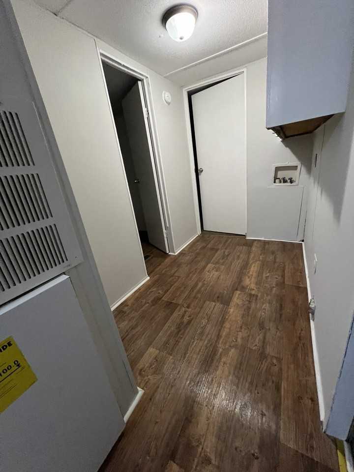 691 Julia St #1 - Photo 7 of 11