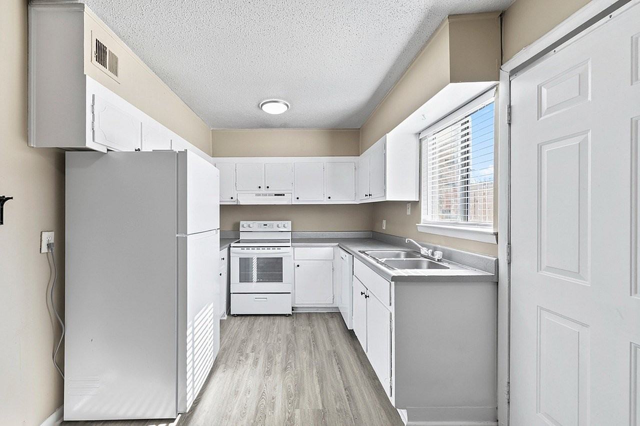 Clay Landings - Photo 7 of 30