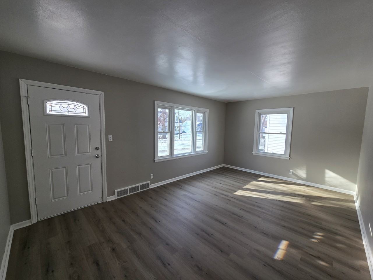 1147 Bourland Ave #1 - Photo 3 of 30