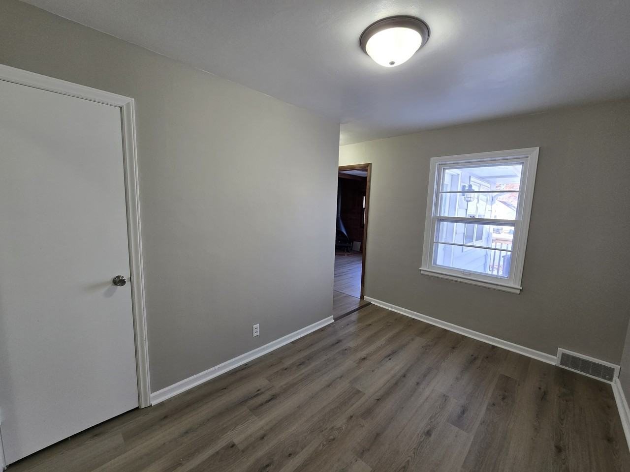 1147 Bourland Ave #1 - Photo 6 of 30