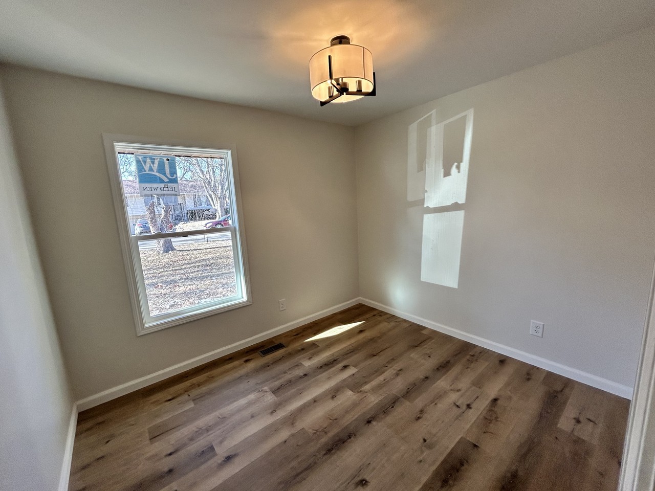 806 Stratford Dr - Photo 6 of 11