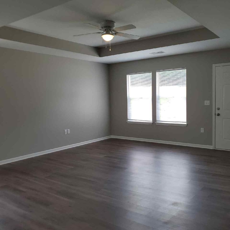 897 W Gay St #B - Photo 4 of 29