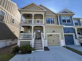 featured image of 16 Old Stoney Ln #1