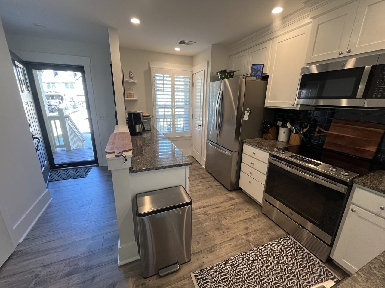 16 Old Stoney Ln #1 - Photo 3 of 50