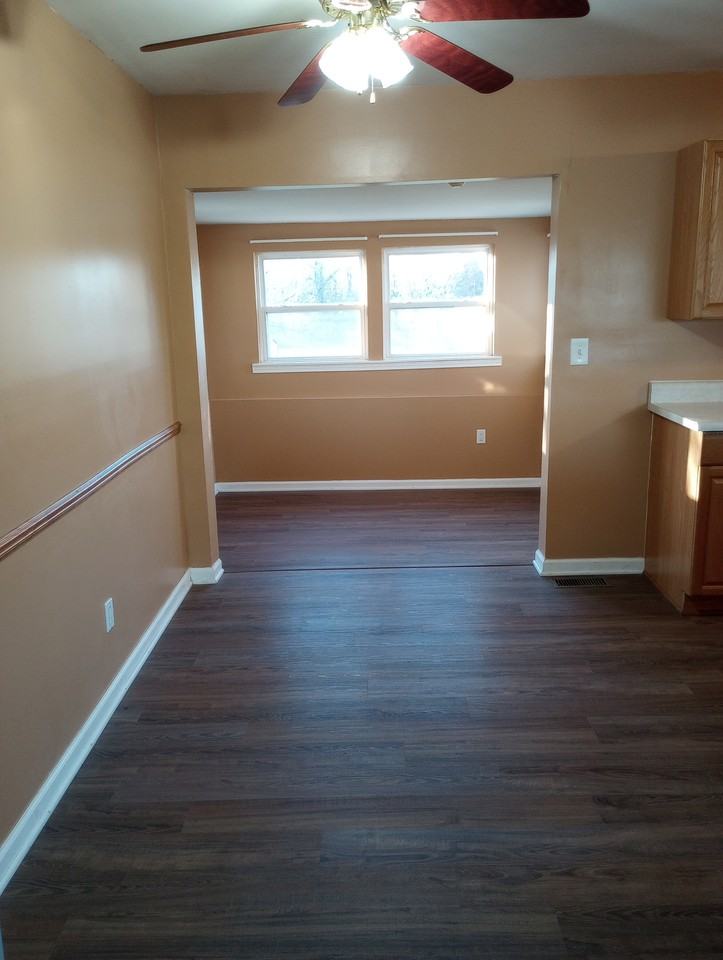 24 Nw 525th Rd #1 - Photo 2 of 25