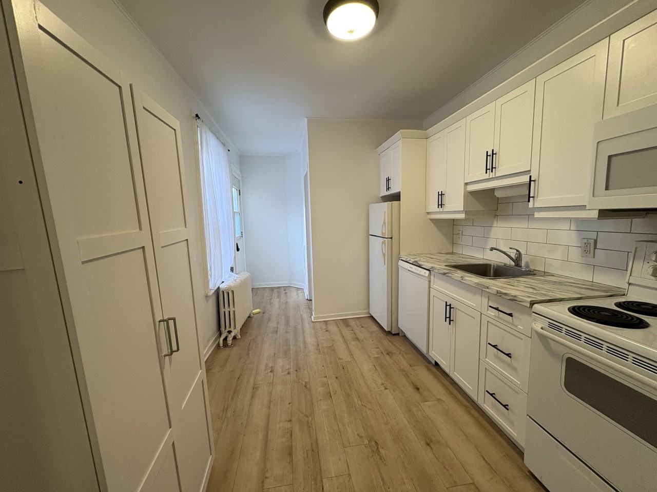 59 Carmarthen Streetapt 1 #59-1 - Photo 2 of 13