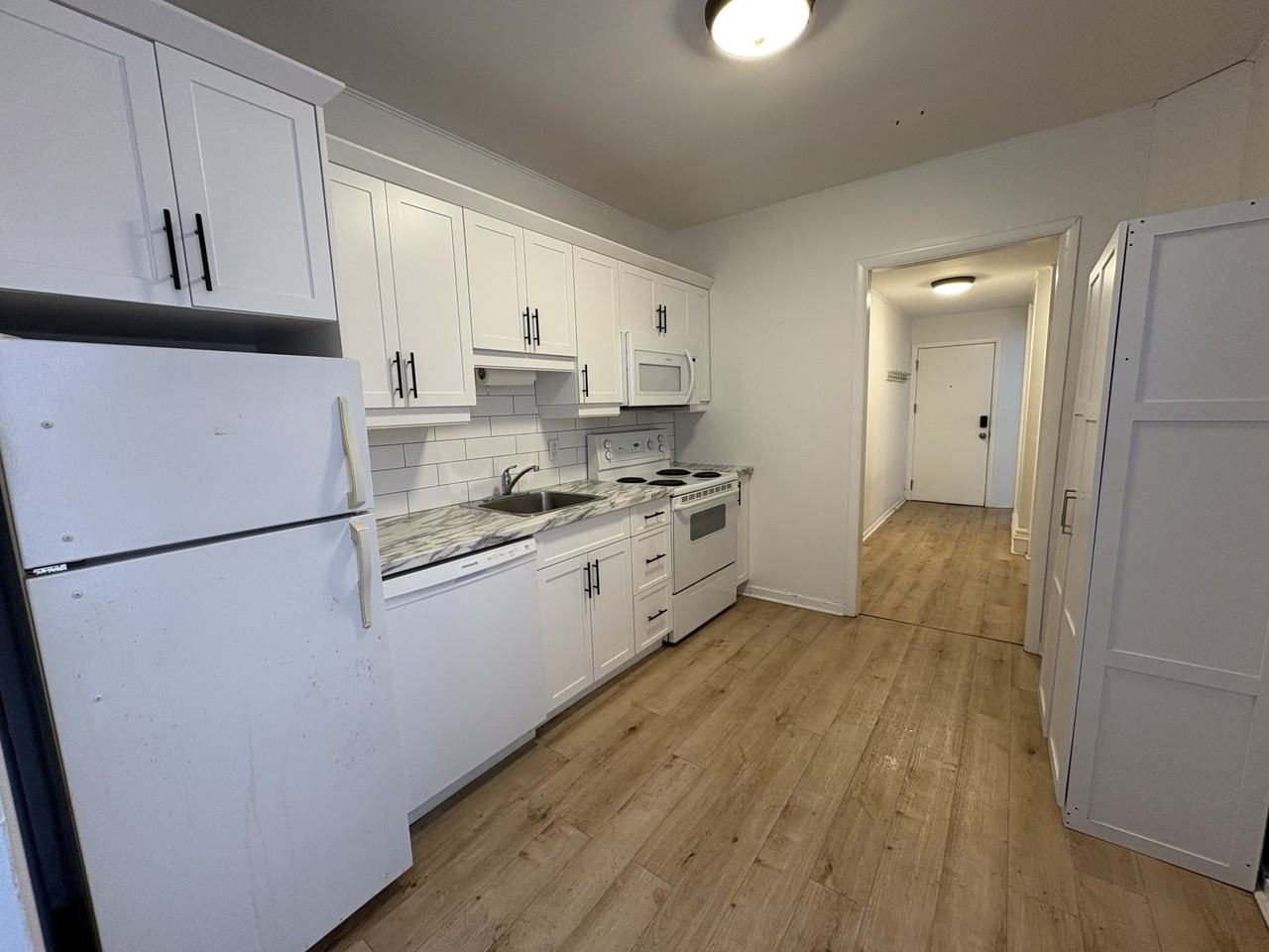 59 Carmarthen Streetapt 1 #59-1 - Photo 3 of 13