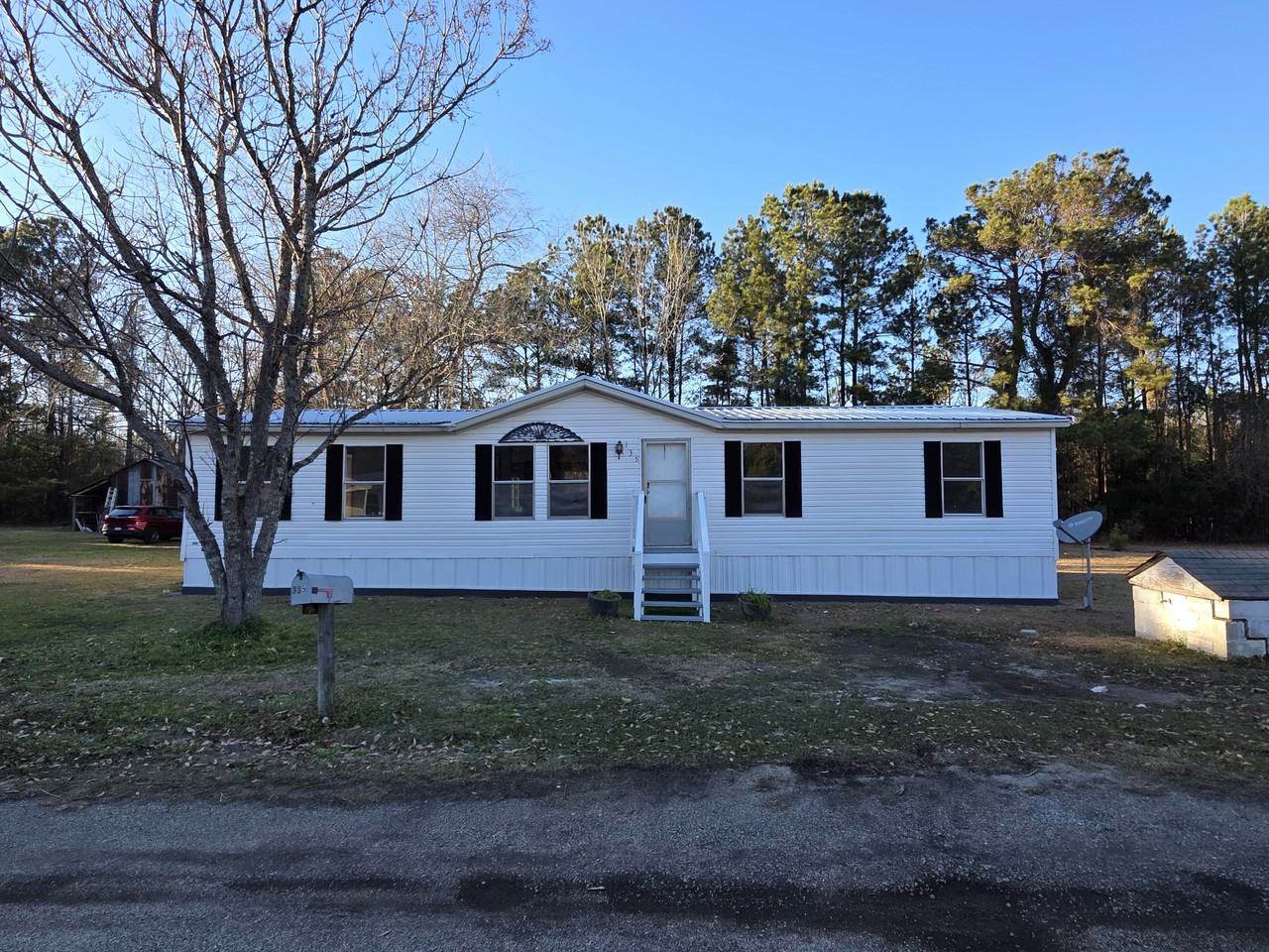 135 Buckeye Ct #1 - Photo 3 of 27